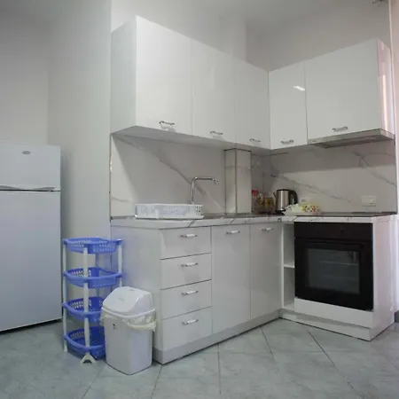 Emmi Beach View Apartment