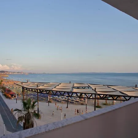 Emmi Beach View Apartment